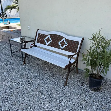 Fehér Lótusz Apartman *